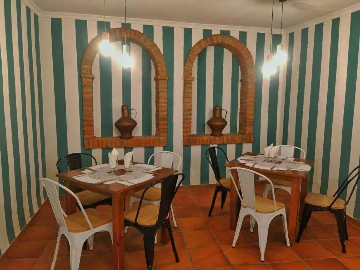 Hostal Altamira Guadalupe Guadalupe  Eksteriør bilde
