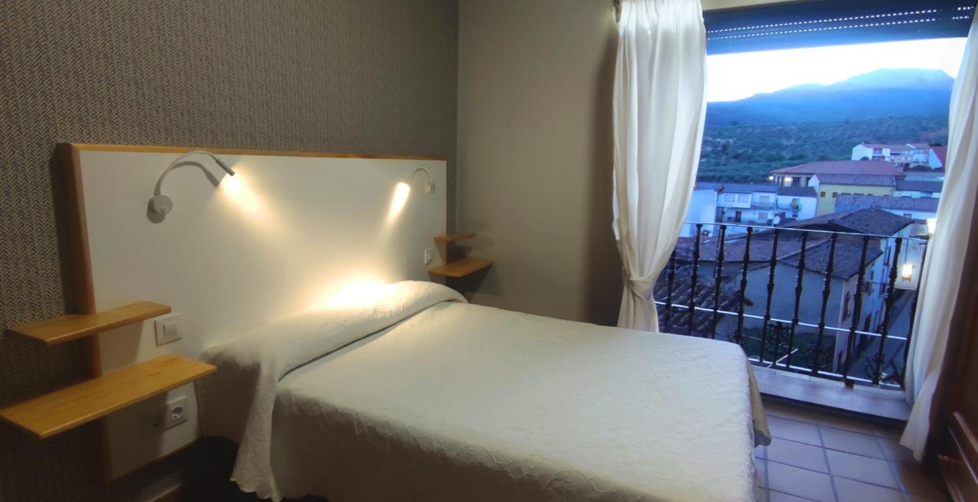 Hostal Altamira Guadalupe Guadalupe  Eksteriør bilde